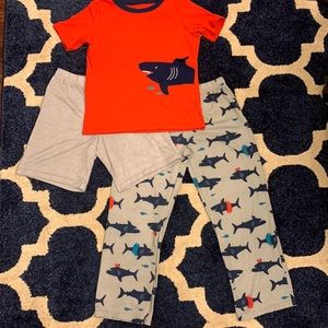 Gently Used Carter’s Kids 3-piece Pajamas Set, size 10